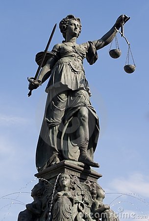 statue-lady-justice-7013458