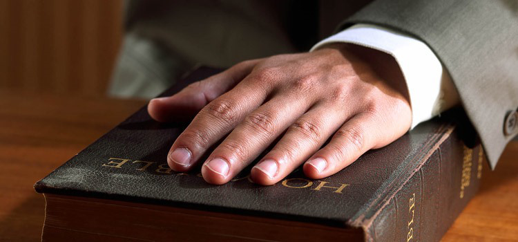 1-hand-on-bible
